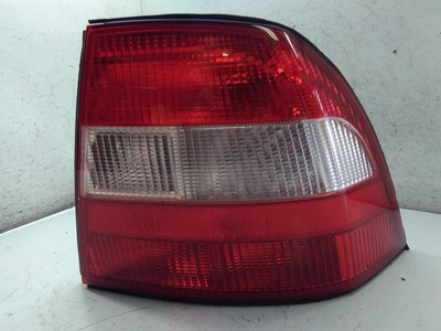 3282 RUECKLEUCHTE R LIMO