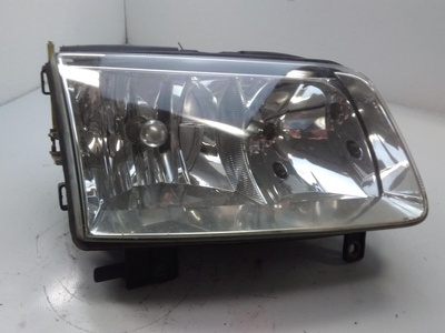 562 SCHEINWERFER R FACELIFT