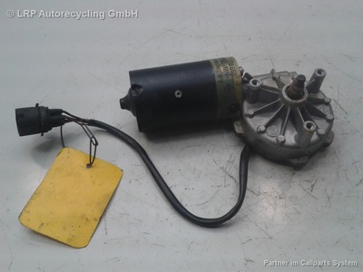 WISCHERMOTOR VORN