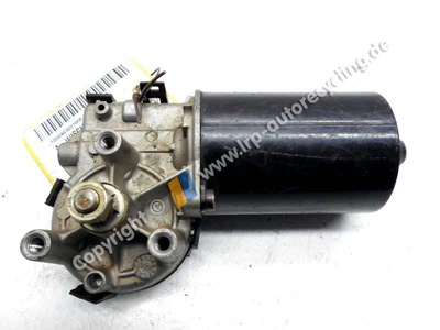 WISCHERMOTOR VORN