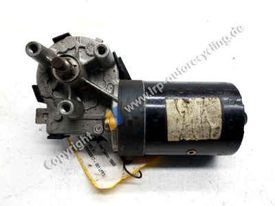 WISCHERMOTOR VORN