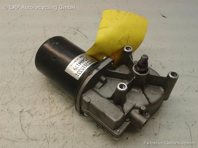 WISCHERMOTOR VORN