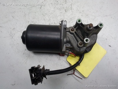 WISCHERMOTOR VORN
