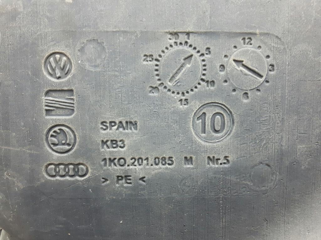 1004970571006_20191025123314.jpg
